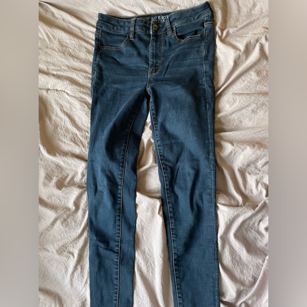 American Eagle Outfitters dark wash skinny jeans. Size US 4.